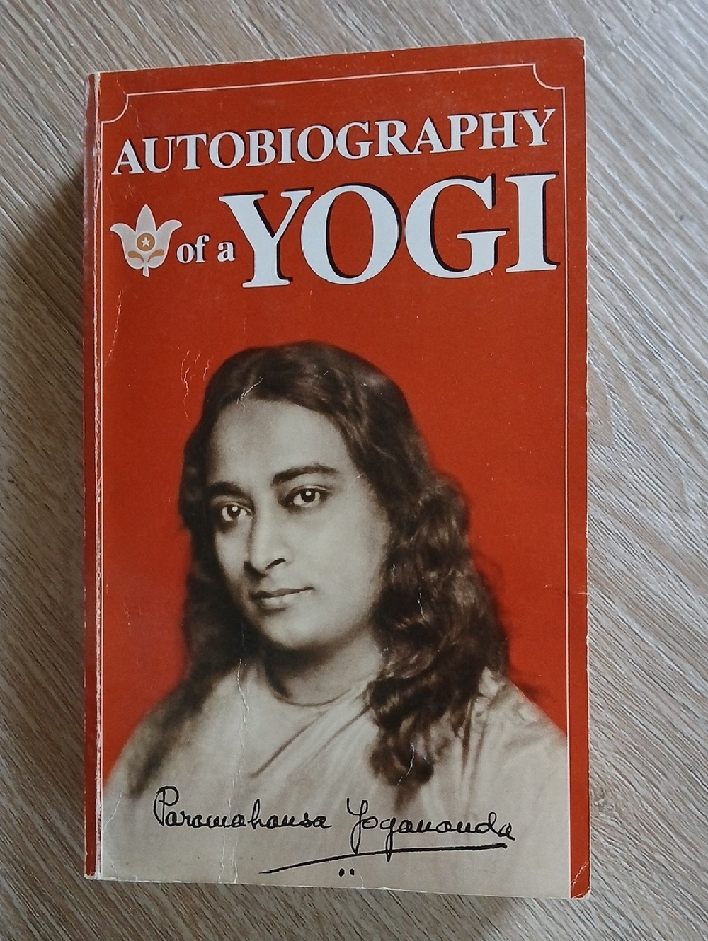 Autobiography of a Yogi - Paramhnsa Yogananda  1990 12th Edition 11th Printing